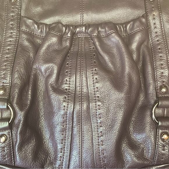 B. Makowsky shoulder bag burgundy purse leather pockets medium size bucket - Picture 3 of 10